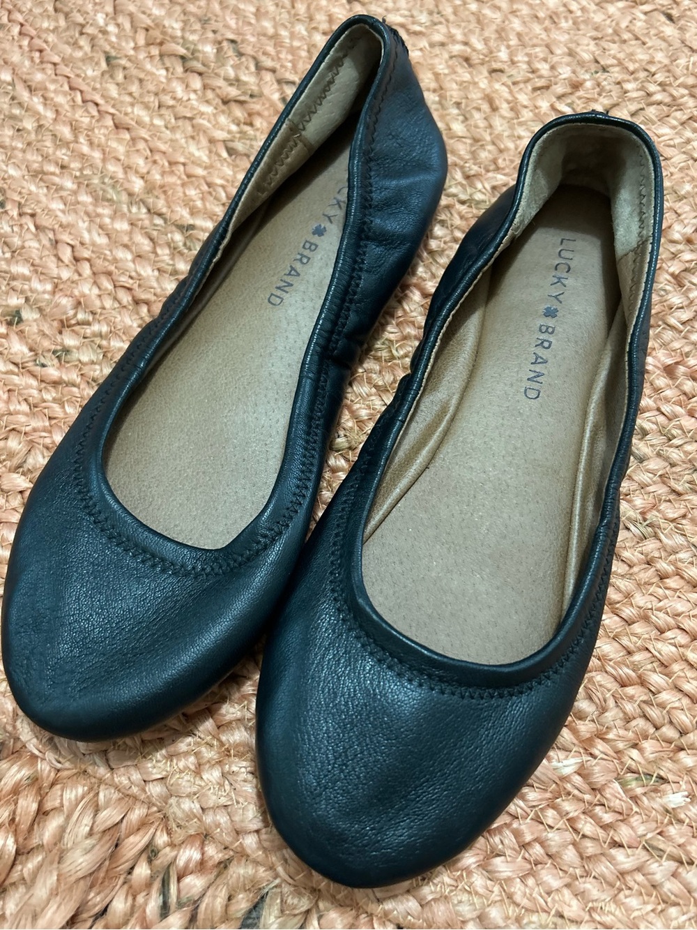 Lucky Brand Women’s Black Ballet Flats Size 7.5 Minimalist Career